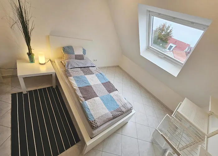 Solaris 53qm Netflix Glasfaser 76771 דירה *